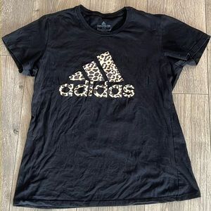 Women's Adidas Amplifier Adidas Text Tee Shirt Leopard Print Black Large